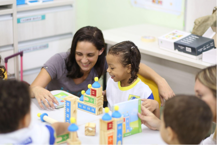 Mind Lab visa reduzir desigualdades educacionais no BrasilPrograma MenteInovadora usa jogos para desenvolver lado socioemocional